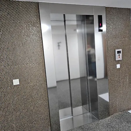 707 Mit Pool Und Sauna Apartment
