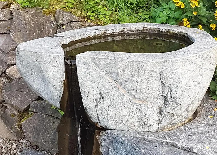 707 Mit Pool Lahnstein