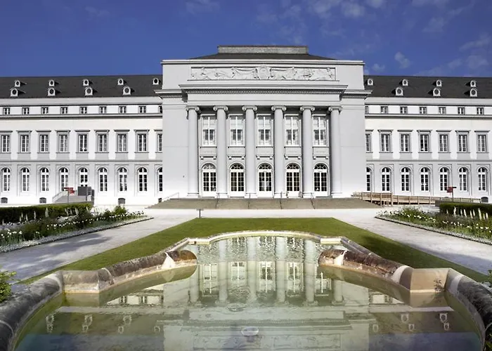 707 Mit Pool Lahnstein