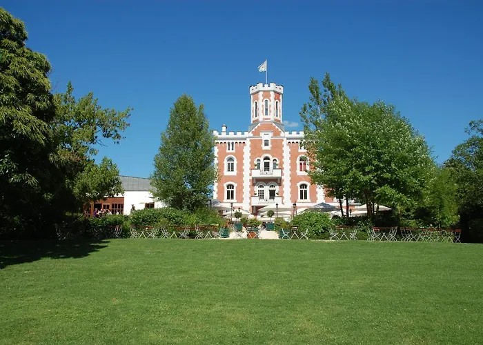 707 Mit Pool Lahnstein